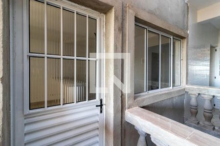 Entrada de casa para alugar com 2 quartos, 40m² em Vila Zat, São Paulo