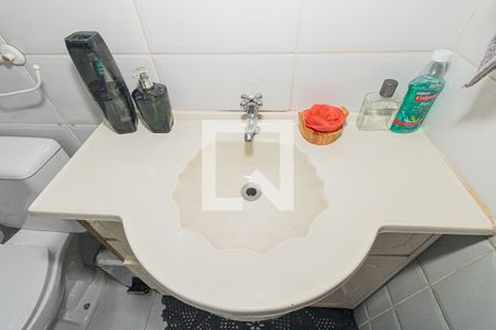 Casa à venda com 104m², 2 quartos e 4 vagas Casa à venda com 104m², 2 quartos e 4 vagasLavabo