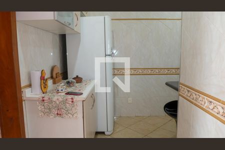 Casa à venda com 150m², 4 quartos e 2 vagas Casa à venda com 150m², 4 quartos e 2 vagasCozinha