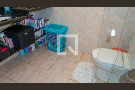 Casa à venda com 150m², 4 quartos e 2 vagas Casa à venda com 150m², 4 quartos e 2 vagasBanheiro da Suíte