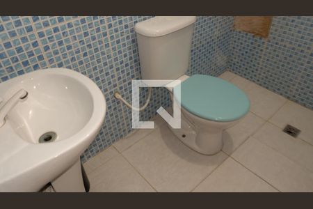 Casa à venda com 150m², 4 quartos e 2 vagas Casa à venda com 150m², 4 quartos e 2 vagasBanheiro Social 1