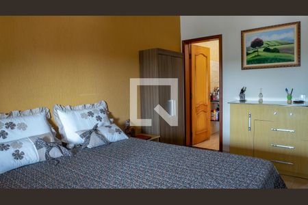 Casa à venda com 150m², 4 quartos e 2 vagas Casa à venda com 150m², 4 quartos e 2 vagasSuíte