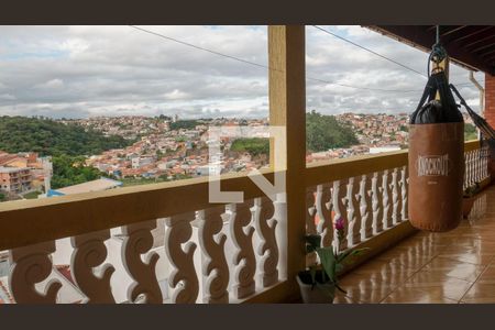 Varanda Gourmet de casa à venda com 4 quartos, 150m² em Cidade Nova II, Várzea Paulista