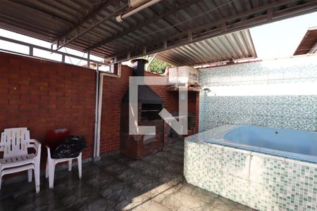 Casa de condomínio à venda com 200m², 2 quartos e 2 vagasTerraço - piscina