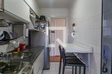 Apartamento à venda com 55m², 2 quartos e 1 vaga Apartamento à venda com 55m², 2 quartos e 1 vagaCozinha