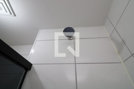 Banheiro de kitnet/studio para alugar com 1 quarto, 32m² em Vila Graciosa, São Paulo