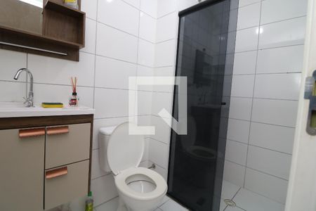 Banheiro de kitnet/studio para alugar com 1 quarto, 32m² em Vila Graciosa, São Paulo