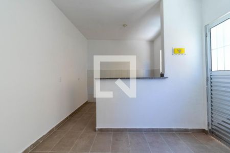 Casa de condomínio para alugar com 35m², 1 quarto e 1 vaga Casa de condomínio para alugar com 35m², 1 quarto e 1 vagaSala