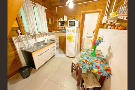 Studio de kitnet/studio para alugar com 1 quarto, 20m² em São João do Rio Vermelho, Florianópolis