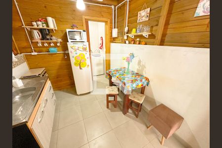 Studio de kitnet/studio para alugar com 1 quarto, 20m² em São João do Rio Vermelho, Florianópolis