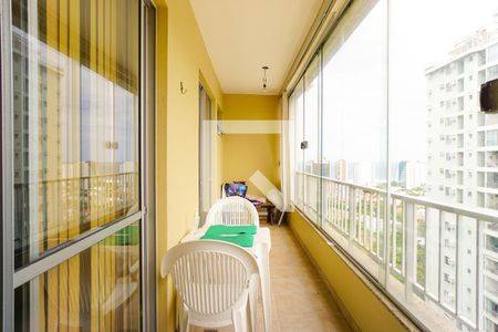 Apartamento à venda com 84m², 2 quartos e 1 vaga Apartamento à venda com 84m², 2 quartos e 1 vagaVaranda da Sala