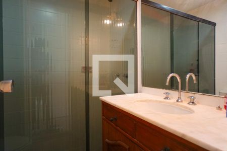 Apartamento à venda com 84m², 2 quartos e 1 vaga Apartamento à venda com 84m², 2 quartos e 1 vagaBanheiro da Suíte 1