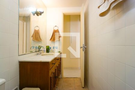Apartamento à venda com 84m², 2 quartos e 1 vaga Apartamento à venda com 84m², 2 quartos e 1 vagaBanheiro Social