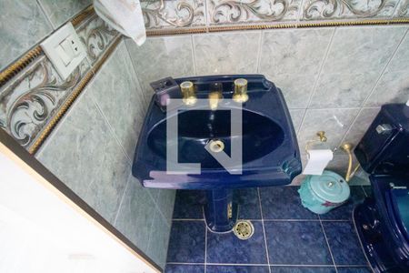 Casa para alugar com 573m², 4 quartos e 7 vagas Casa para alugar com 573m², 4 quartos e 7 vagasBanheiro da Suíte 2