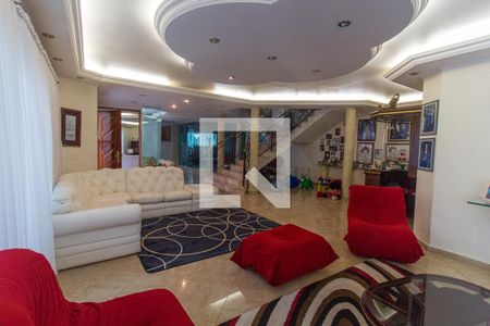 Casa para alugar com 573m², 4 quartos e 7 vagas Casa para alugar com 573m², 4 quartos e 7 vagasSala de Estar