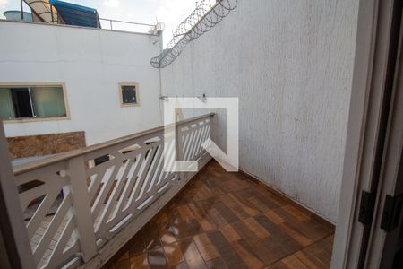 Casa para alugar com 573m², 4 quartos e 7 vagas Casa para alugar com 573m², 4 quartos e 7 vagasSacada