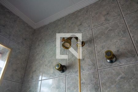 Casa para alugar com 573m², 4 quartos e 7 vagas Casa para alugar com 573m², 4 quartos e 7 vagasBanheiro da Suíte 2