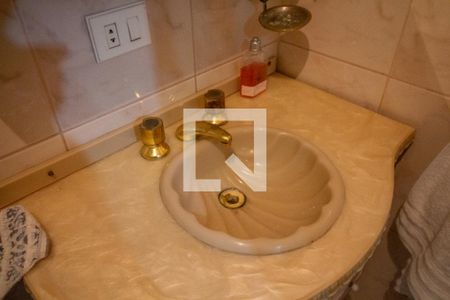 Casa para alugar com 573m², 4 quartos e 7 vagas Casa para alugar com 573m², 4 quartos e 7 vagasBanheiro da Suíte 4