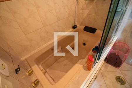 Casa para alugar com 573m², 4 quartos e 7 vagas Casa para alugar com 573m², 4 quartos e 7 vagasBanheiro da Suíte 4