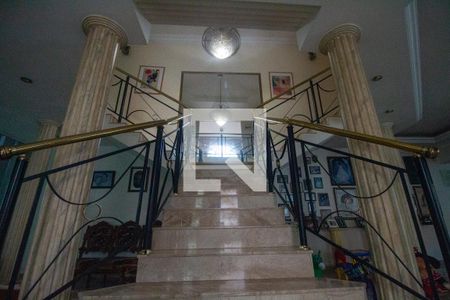 Casa para alugar com 573m², 4 quartos e 7 vagas Casa para alugar com 573m², 4 quartos e 7 vagasSala de Estar