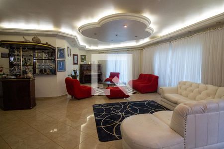 Casa para alugar com 573m², 4 quartos e 7 vagas Casa para alugar com 573m², 4 quartos e 7 vagasSala de Estar