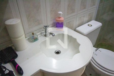 Casa para alugar com 573m², 4 quartos e 7 vagas Casa para alugar com 573m², 4 quartos e 7 vagasBanheiro de Serviço