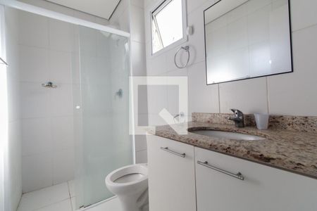 Banheiro de apartamento à venda com 2 quartos, 56m² em Jardim Colorado, São Paulo