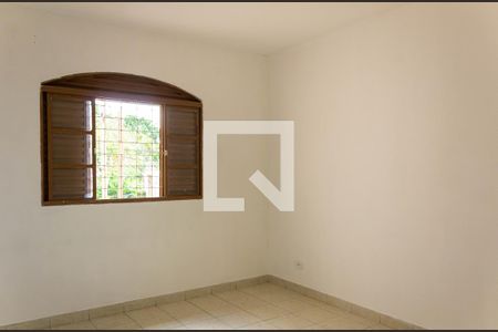 Quarto de casa para alugar com 2 quartos, 68m² em Capela do Socorro, São Paulo