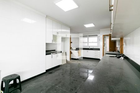 Apartamento à venda com 206m², 4 quartos e 4 vagasCozinha