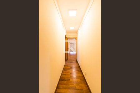 Apartamento à venda com 206m², 4 quartos e 4 vagasCorredor