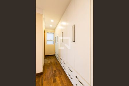 Apartamento à venda com 206m², 4 quartos e 4 vagasSuíte 1 - Armários