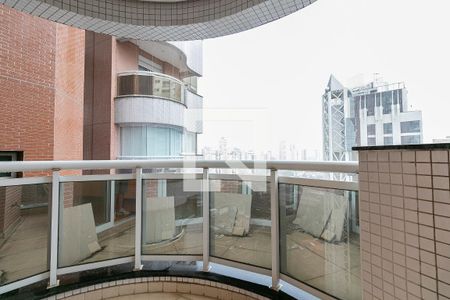 Apartamento à venda com 206m², 4 quartos e 4 vagasSuíte 1 - Varanda