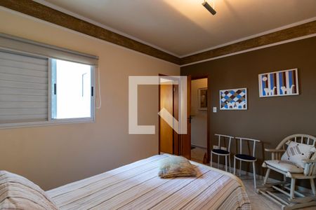 Casa à venda com 230m², 3 quartos e 4 vagas2o. Andar - Suíte 2