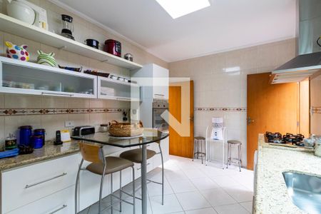 1o. Andar - Cozinha de casa à venda com 3 quartos, 230m² em Vila Brasilina, São Paulo
