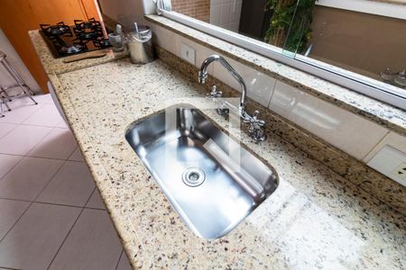 Casa à venda com 230m², 3 quartos e 4 vagas1o. Andar - Cozinha