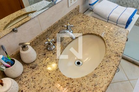 Casa à venda com 230m², 3 quartos e 4 vagas2o. Andar - Banheiro da Suíte 3