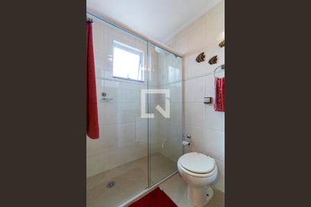 Casa à venda com 230m², 3 quartos e 4 vagas3o. Andar - Banheiro social