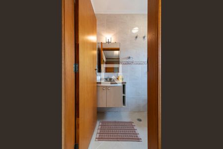 Casa à venda com 230m², 3 quartos e 4 vagas2o. Andar - Banheiro da Suíte 1