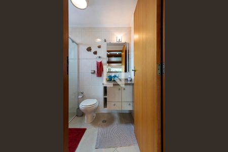 Casa à venda com 230m², 3 quartos e 4 vagas3o. Andar - Banheiro social