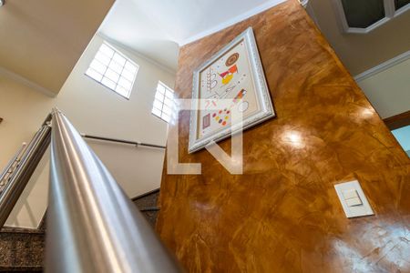 1o. Andar - Escadas de casa à venda com 3 quartos, 230m² em Vila Brasilina, São Paulo