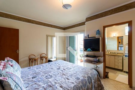 Casa à venda com 230m², 3 quartos e 4 vagas2o. Andar - Suíte 3