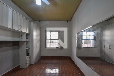 Suíte 01 de casa para alugar com 6 quartos, 180m² em Vila Sao Francisco (zona Sul), São Paulo