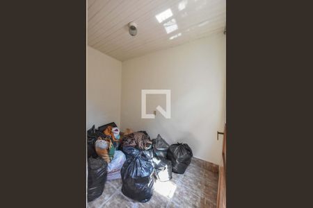 Casa para alugar com 180m², 6 quartos e 3 vagasQuarto 02 de Serviços