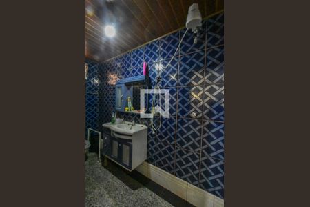 Casa para alugar com 180m², 6 quartos e 3 vagasBanheiro Suíte 02