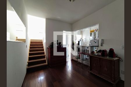 Apartamento à venda com 3 quartos, 180m² em Santo Antônio, Belo Horizonte