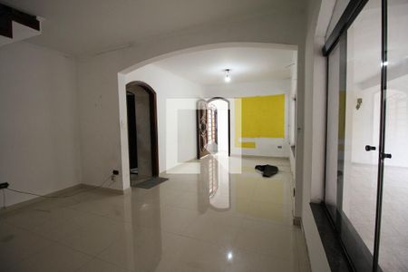 Sala de casa para alugar com 4 quartos, 154m² em Vila Antonieta, São Paulo