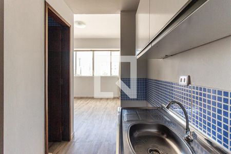 Cozinha de kitnet/studio à venda com 1 quarto, 30m² em Santa Efigênia, São Paulo