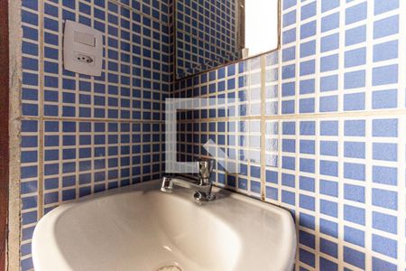 Banheiro de kitnet/studio à venda com 1 quarto, 30m² em Santa Efigênia, São Paulo