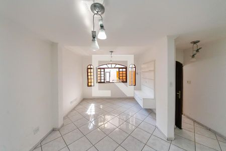 Sala de casa para alugar com 2 quartos, 150m² em Vila Antonieta, São Paulo