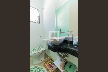 Lavabo de casa à venda com 3 quartos, 160m² em Vila Ré, São Paulo
